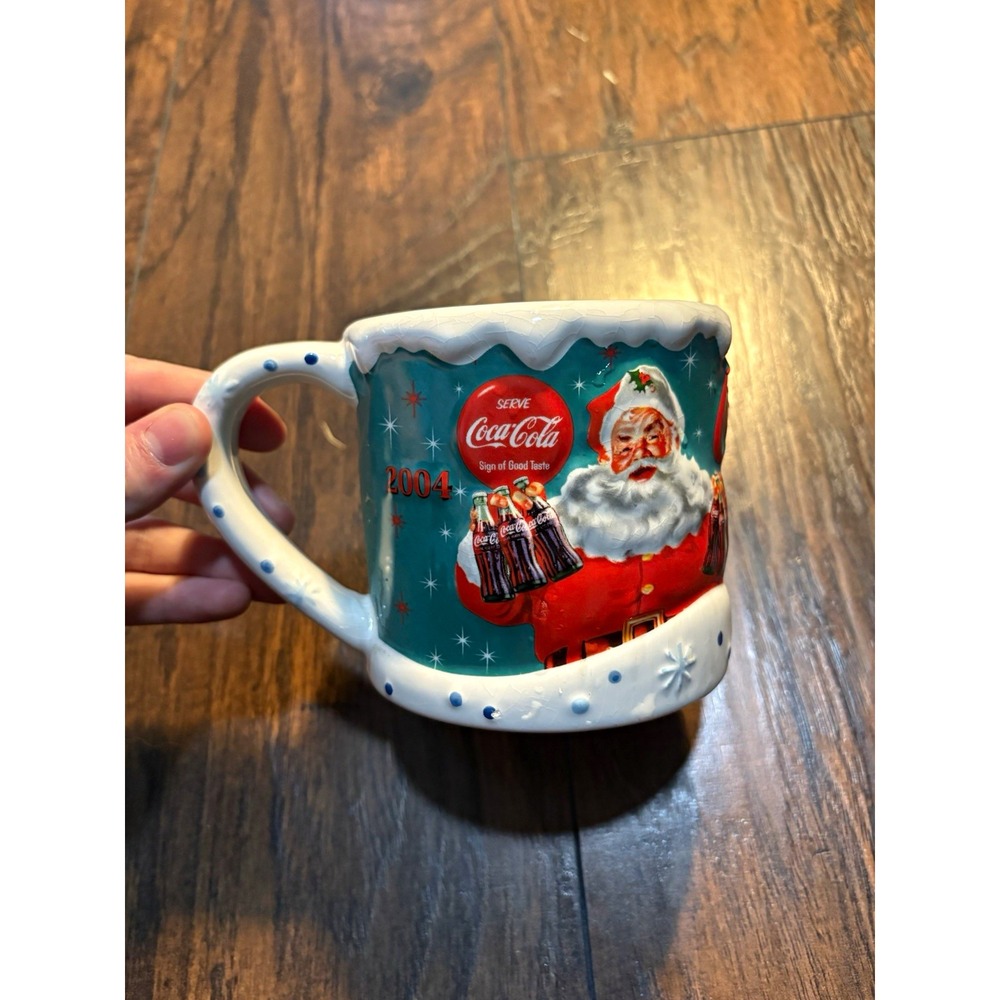 Vintage Coca-Cola 2004 Santa Christmas Holiday Mug Cup "Sign of Good Taste"